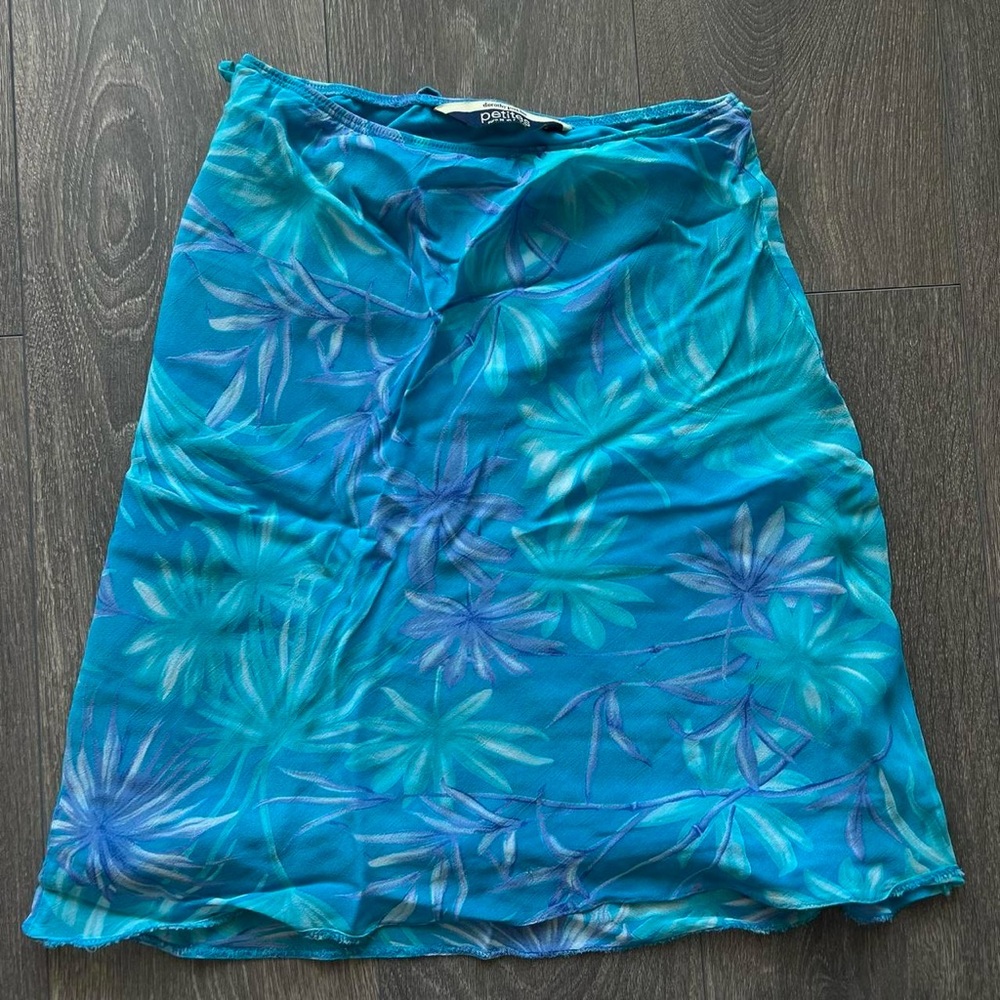 y2k graphic midi blue small skirt